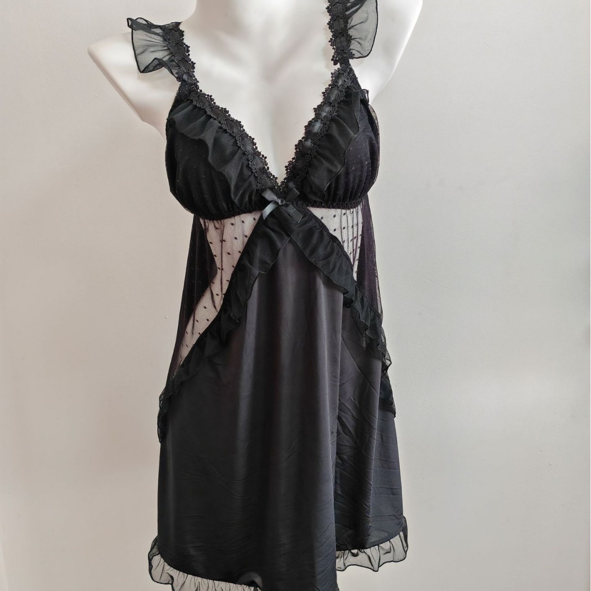 Women Black Ice Silk Nightgown - Lace Dress 评论和价格
